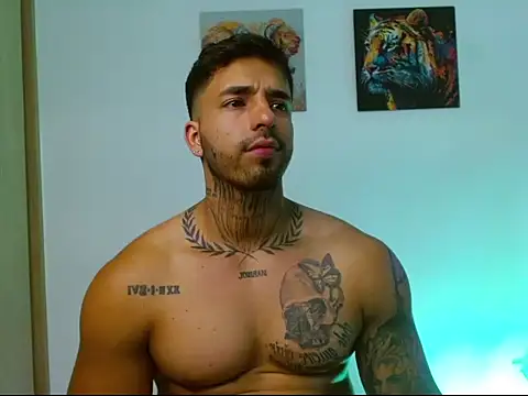 Chat XXX ao vivo de Jacobb_Phoenix