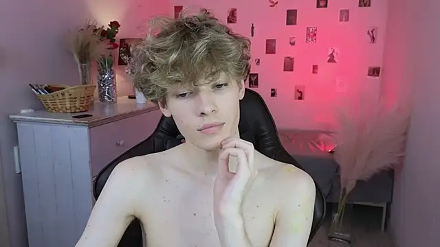 kevingarsiaa's Live XXX Chat
