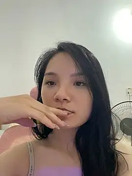 Girl-wet Adlı Modelin Canlı XXX Sohbeti