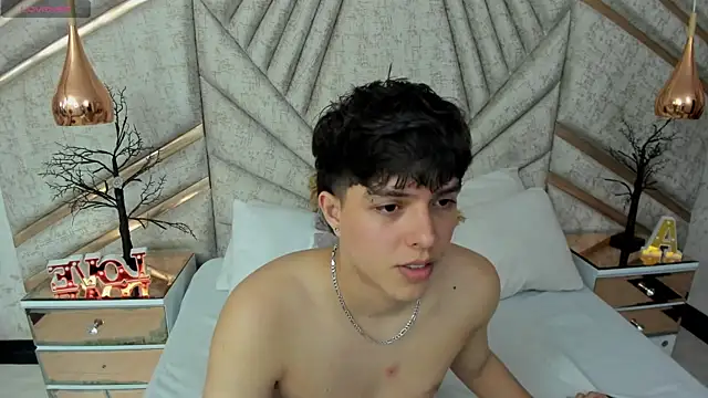 DamiaanXx Chat XXX live