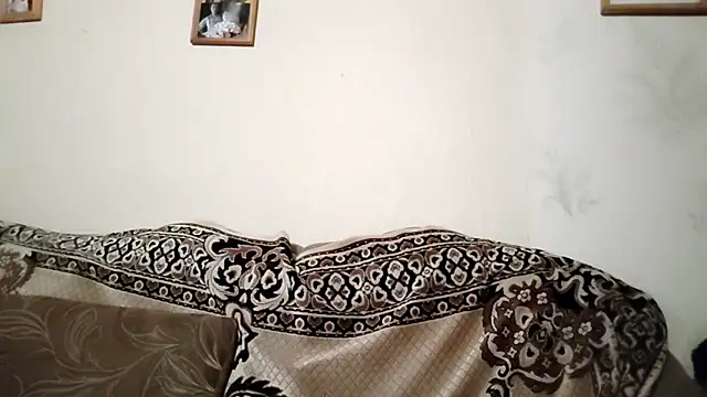 SARACUTIELOL Live XXX Chat