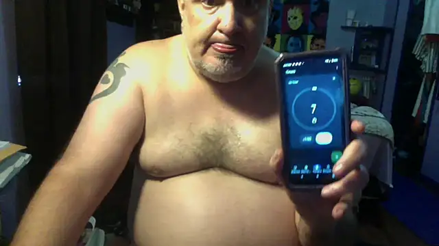 צ'אט XXX בשידור חי של PerveyUncle