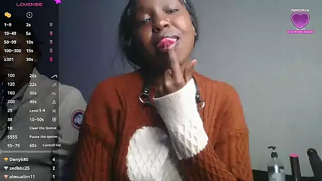 Živý XXX chat Pretty-Caramel1