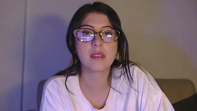 BubbleGumm_ লাইভ XXX চ্যাট