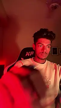 צ'אט XXX בשידור חי של GunSlay