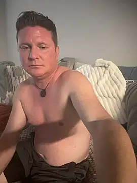 funandstuff élő XXX-chatje