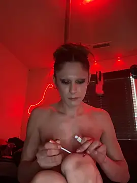 spoilbadkittynow 网络视讯表演