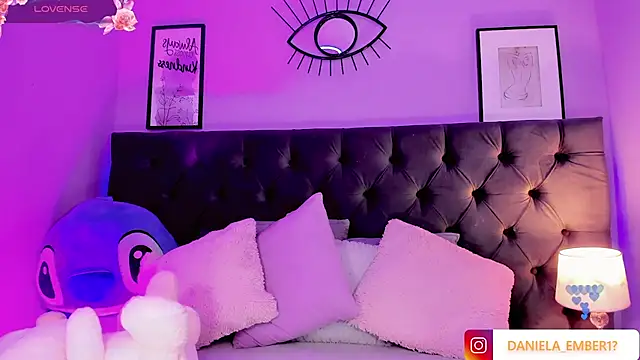 Amira_Ember Live XXX Chat