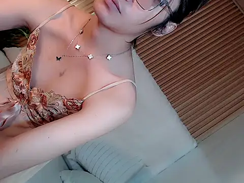 دردشة Ur_sweetchanel الجنسية المباشرة