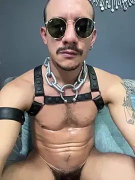 Živý XXX chat lazzon_bastion
