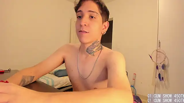 Michael_v77 live XXX chat