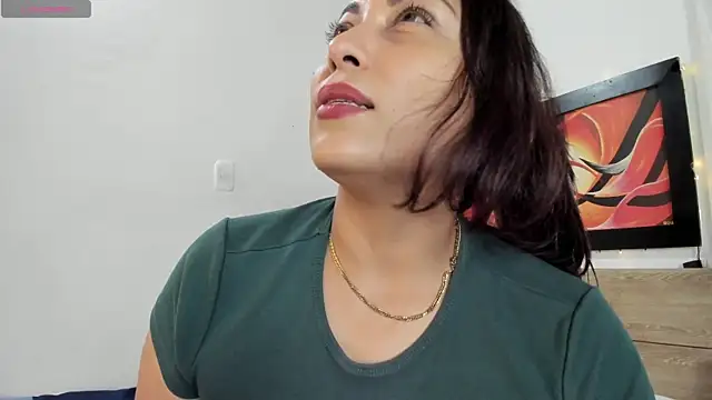 Lauralove_69 Live XXX-Chat