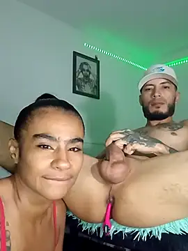 Chat XXX en directo de Leslly_