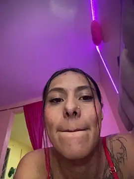 Czat XXX na żywo – im_Emily_LS