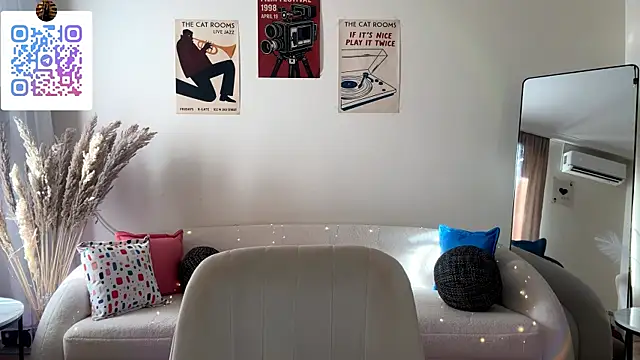LinaMour Adlı Modelin Canlı XXX Sohbeti