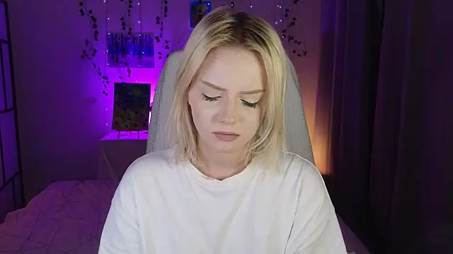 XXX chat uživo modela ImBonBon