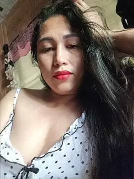 Filipina_Desire Adlı Modelin Canlı XXX Sohbeti