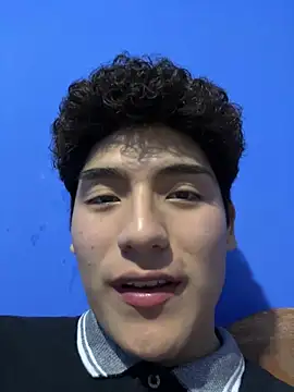 PierCummm 现场XXX聊天