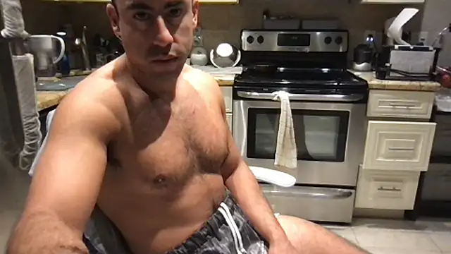 BigGuyMuscle: онлайн-секс-чат