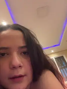 צ'אט XXX בשידור חי של brazillliangirl