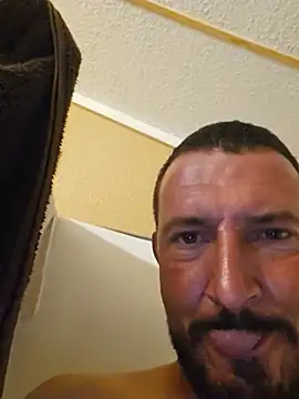 Czat XXX na żywo – UncutHammer69