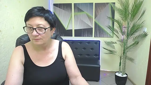 EmilyL0ve live XXX chat