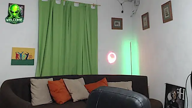 alpha_zom 现场XXX聊天
