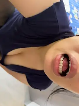 qwe522522 Live XXX Chat