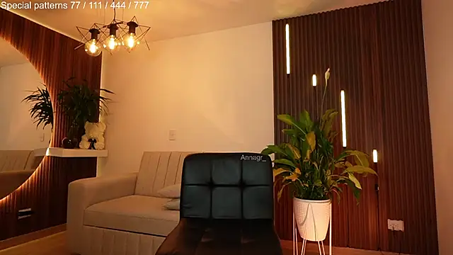 Annagr_'s Live XXX Chat