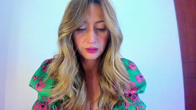 دردشة Velourmuse الجنسية المباشرة