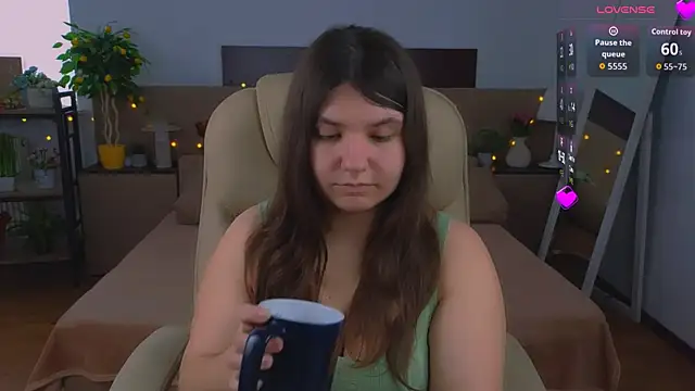 Czat XXX na żywo – Viola__Shy