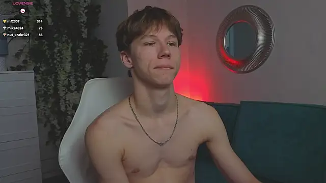 cuMte_boy élő XXX-chatje