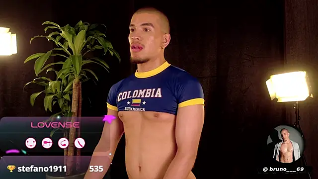 Bruno___69's Live XXX Chat