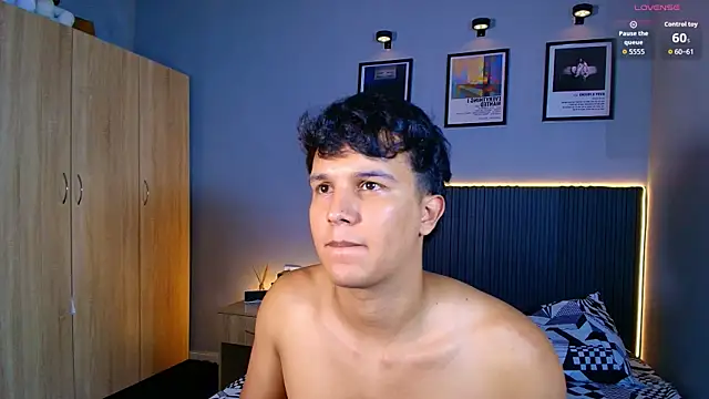Leo_Savage_ Live XXX Chat