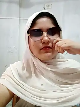 Nusrat-N – Live XXX-chat