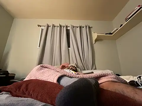 MikPapi live XXX chat