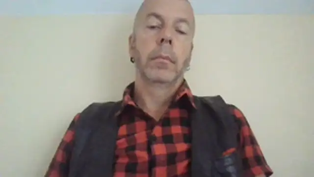 SHARPSkinhead Webcam show
