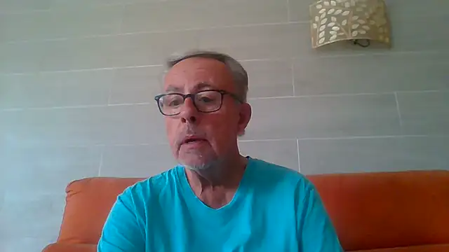 tuggy59 XXX чат на живо