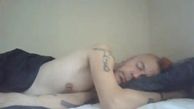 SHARPSkinheadn Live XXX chat