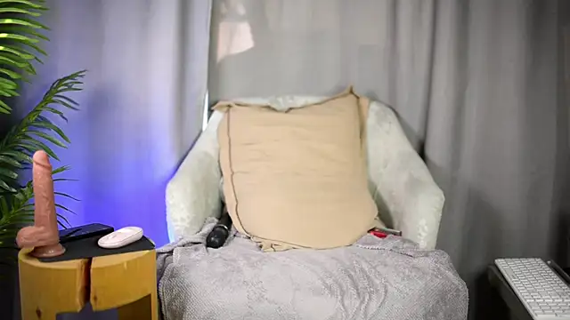juwenta's Live XXX Chat