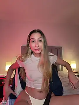 Chat +18 de DanikRosse ao vivo