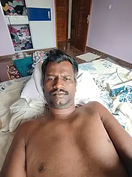 Paramkeerthi লাইভ XXX চ্যাট