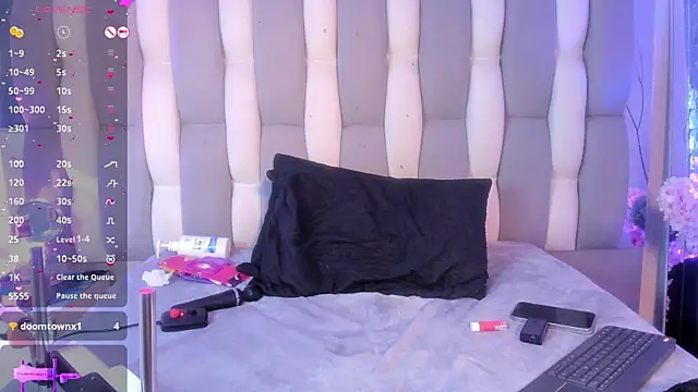 IsaDiiaz Chat XXX in diretta