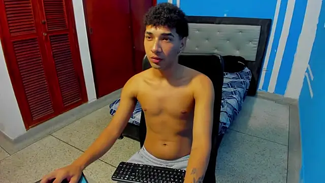 efrain_boy – Naživo XXX chat