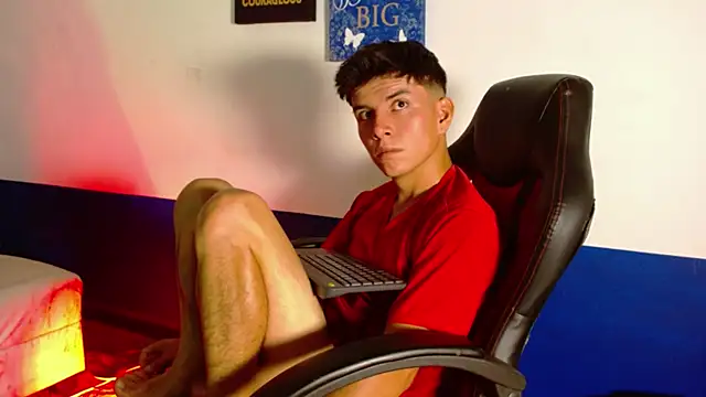 XXX chat uživo modela Vincent_Kane
