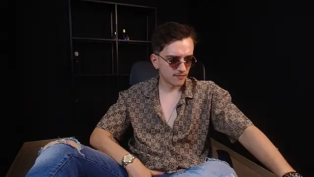 FelixStarkk Adlı Modelin Canlı XXX Sohbeti