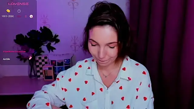 KindHazelHere_'s Live XXX Chat