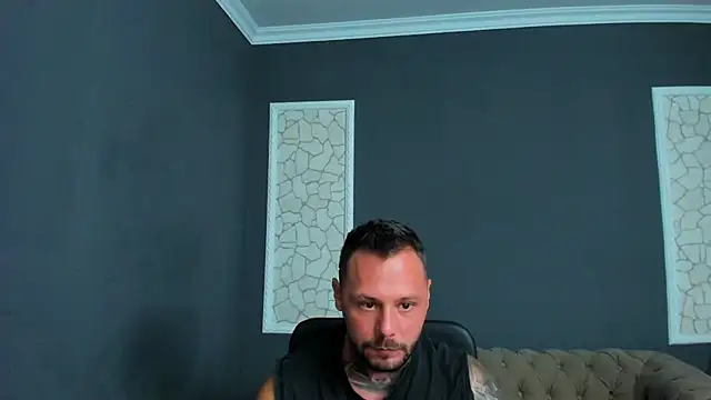 BrianHunts Adlı Modelin Canlı XXX Sohbeti
