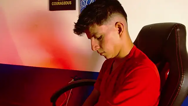 XXX chat uživo modela Vincent_Kane