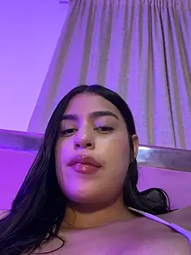 Andrea111_ Live XXX-chat